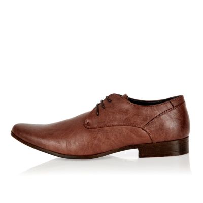 Brown pointed toe formal shoes